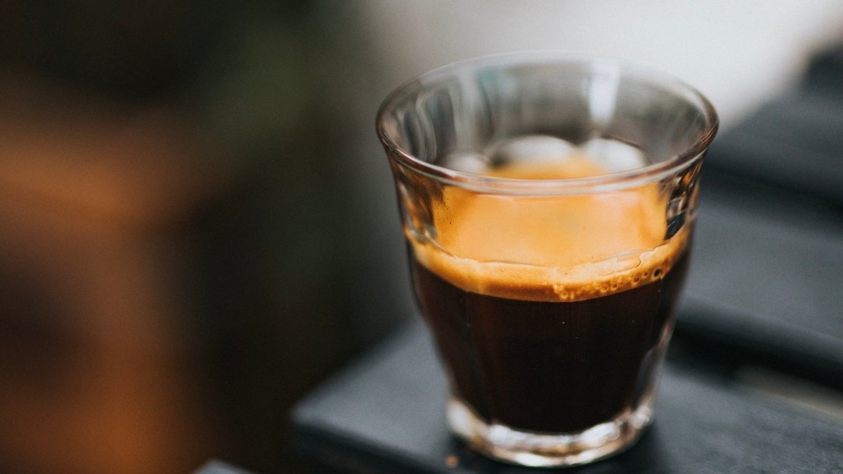 デカフェ、カフェインレス、ノンカフェインの違い - BRUE COFFEE